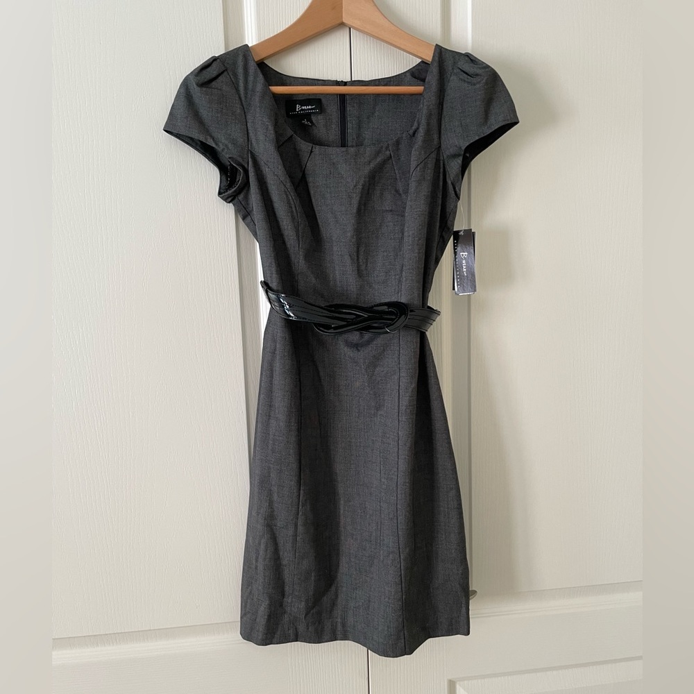 Cute fitted dress with removable belt size 1